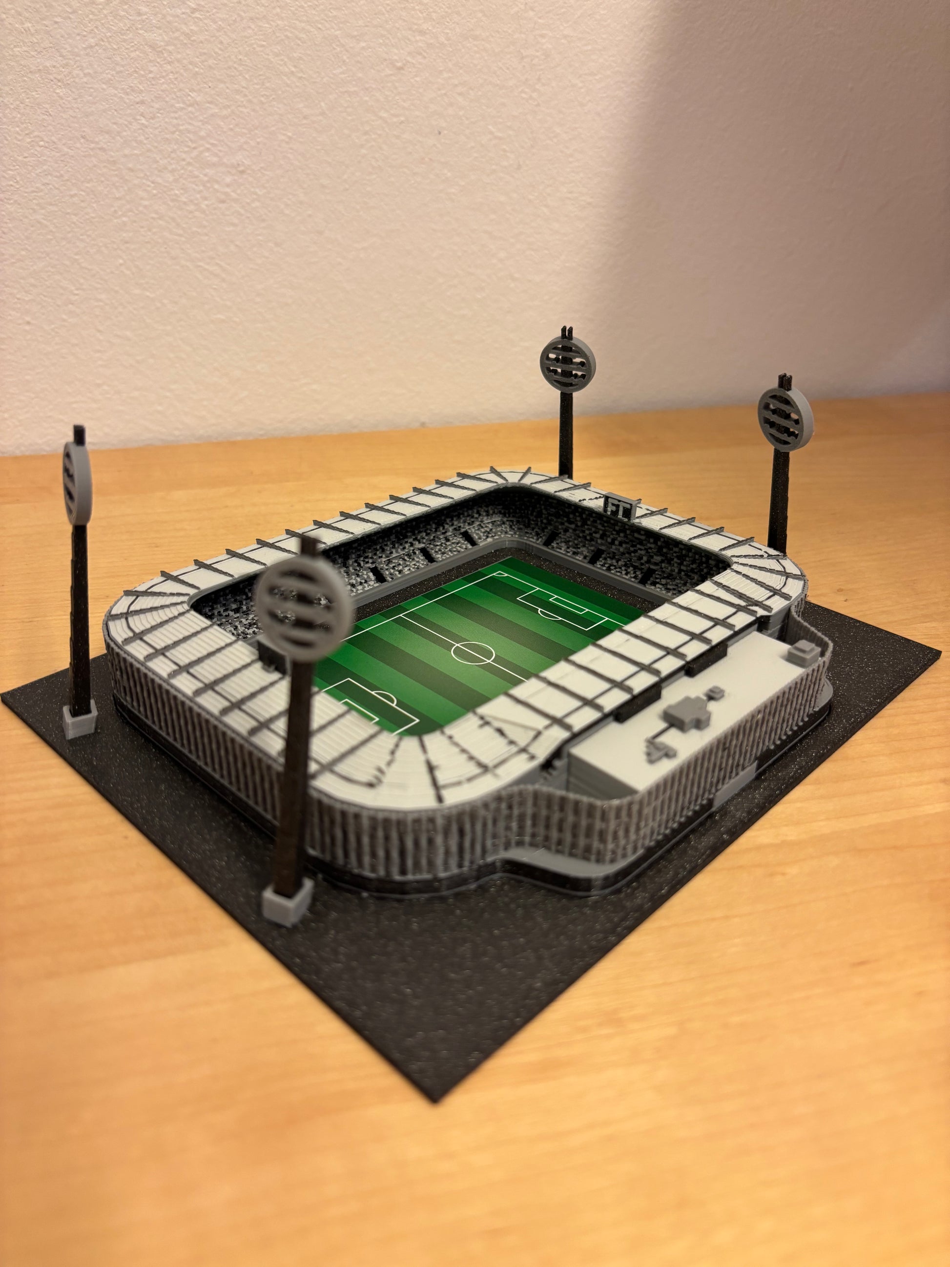 Barevný 3D model Malšovické Arény FC Hradec Králové – StadiArt 3D – pohled 6