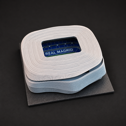 Santiago Bernabéu – Farbiges 3D-Stadionmodell – Ansicht 2